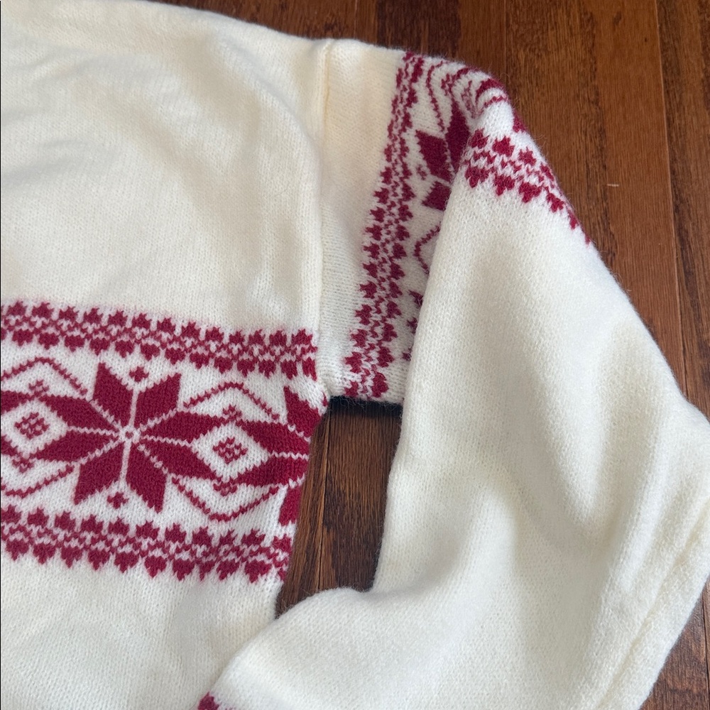 Apres Snowflake Fair Isle Sweater - Picture 9 of 14